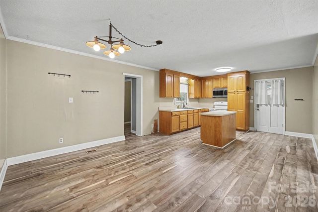 202 W Debby Drive, Shelby, NC 28152