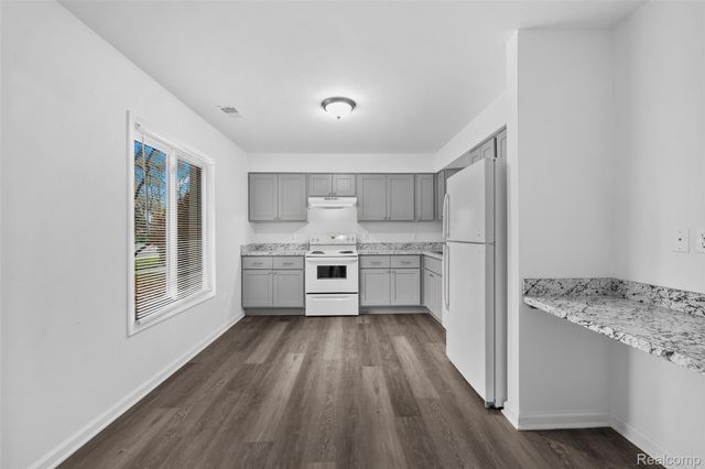 17915 Phyllis Street, Roseville, MI 48066