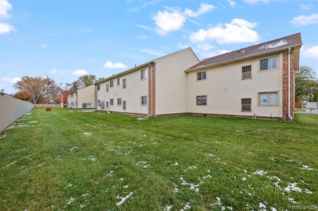 17915 Phyllis Street, Roseville, MI 48066