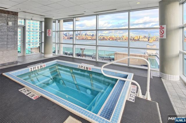 20 Newport Parkway 1812, Jersey City, NJ 07310