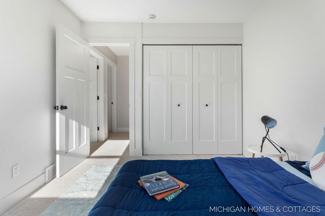 10975 Campanel Drive, Holland Twp, MI 49464