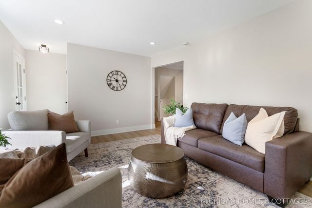 10975 Campanel Drive, Holland Twp, MI 49464