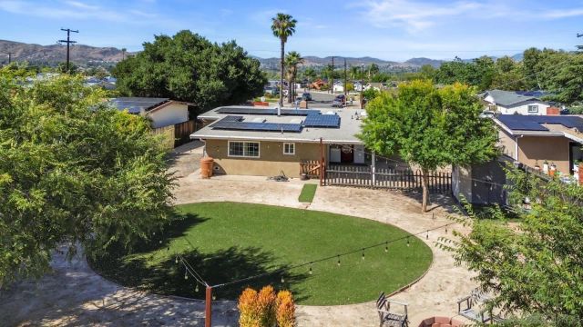 8067 Rancho Fanita, Santee, CA 92071