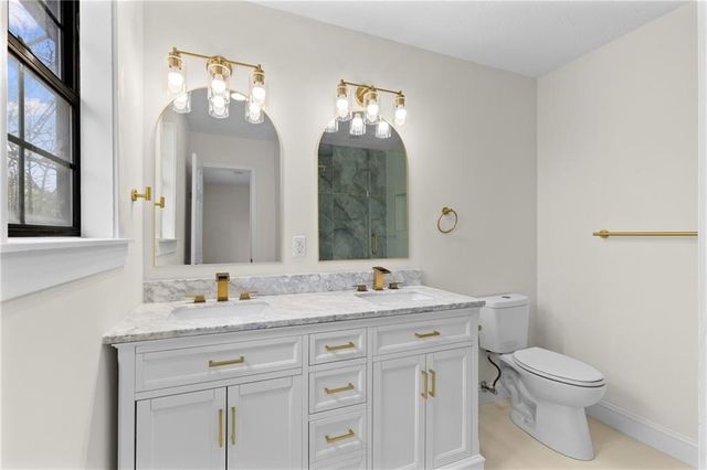 235 Poplar St, Buford, GA 30518