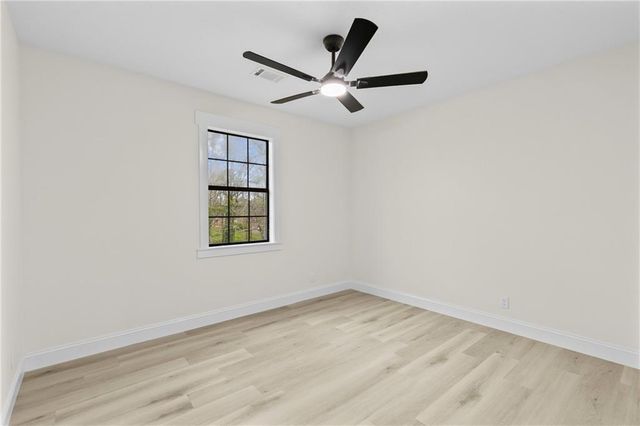 235 Poplar St, Buford, GA 30518