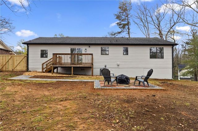 235 Poplar St, Buford, GA 30518