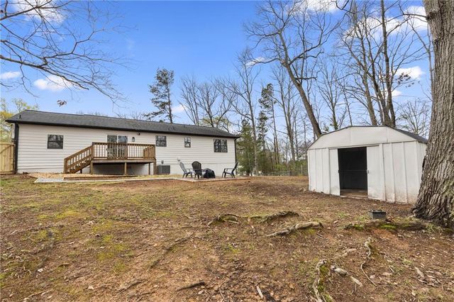 235 Poplar St, Buford, GA 30518