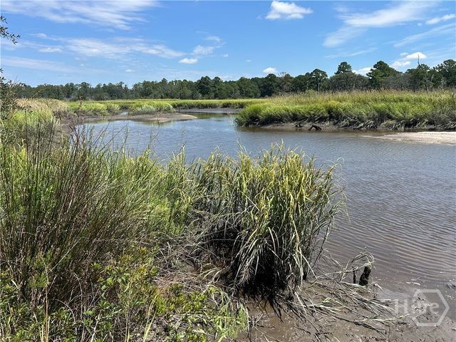 213 Sawgrass Drive, Savannah, GA 31405