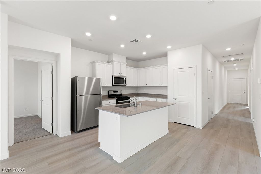 2754 Avril Point Street, Las Vegas, NV 89156 — photo 2