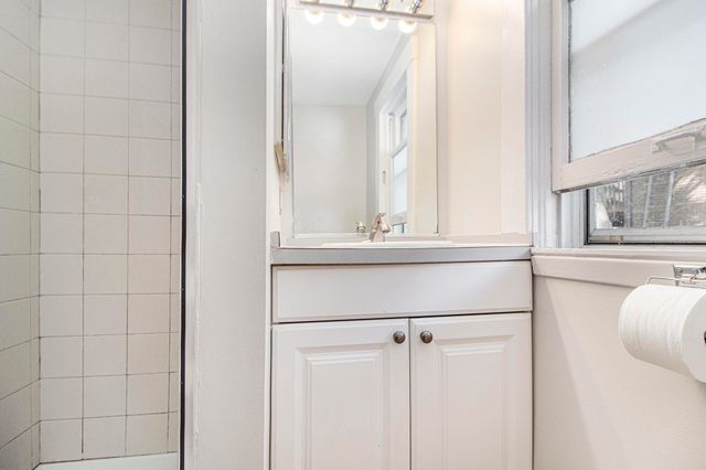 220 S Seventh Street, Ann Arbor, MI 48103