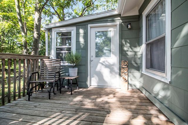 220 S Seventh Street, Ann Arbor, MI 48103