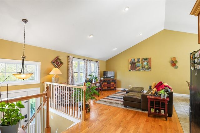 26 S Wheaton Avenue, Seekonk, MA 02771