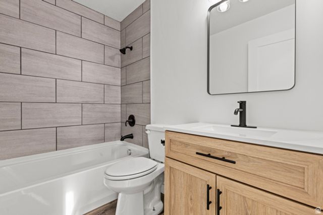 1870 N CELIA WAY, Layton, UT 84041