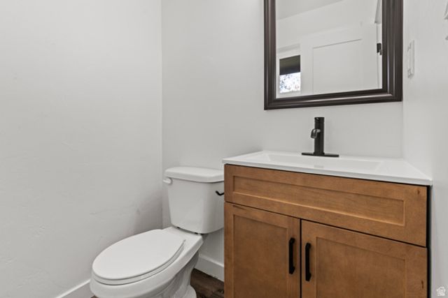 1870 N CELIA WAY, Layton, UT 84041