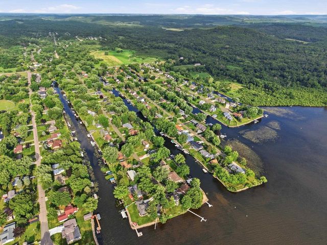 W10942 Bayview Drive, Lodi, WI 53555