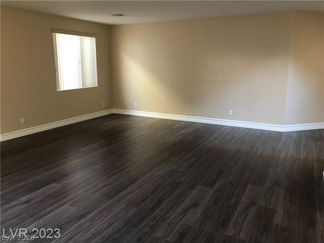 9746 Kampsville Avenue, Las Vegas, NV 89148