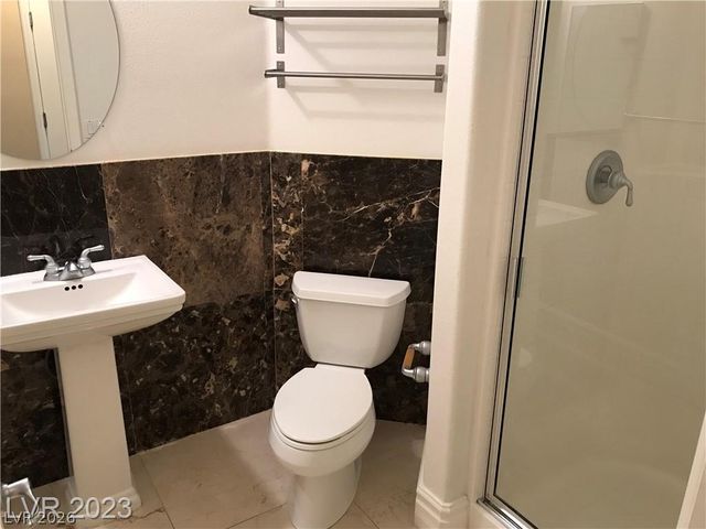 9746 Kampsville Avenue, Las Vegas, NV 89148