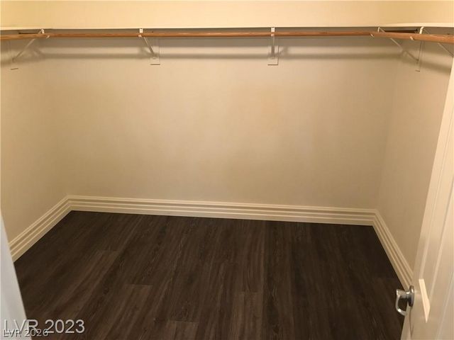 9746 Kampsville Avenue, Las Vegas, NV 89148