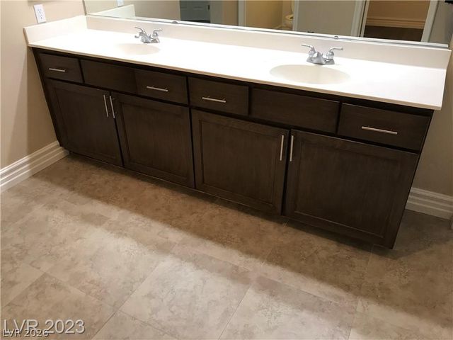9746 Kampsville Avenue, Las Vegas, NV 89148