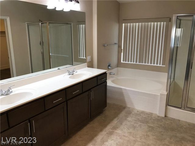 9746 Kampsville Avenue, Las Vegas, NV 89148