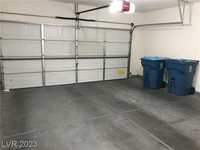 9746 Kampsville Avenue, Las Vegas, NV 89148