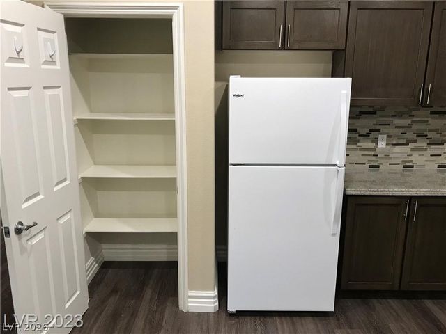 9746 Kampsville Avenue, Las Vegas, NV 89148