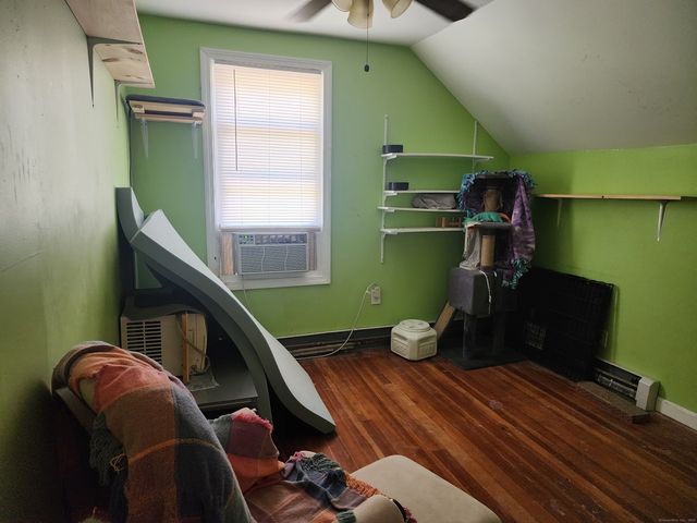5 Avery St Extension, Norwich, CT 06360