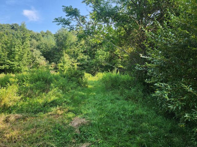5 Avery St Extension, Norwich, CT 06360