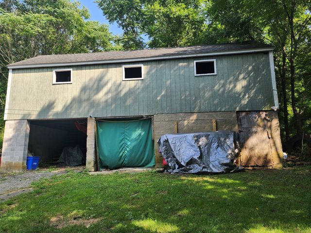 5 Avery St Extension, Norwich, CT 06360