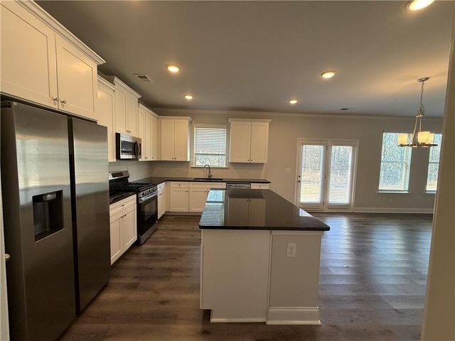 345 Hellen Valley Drive, Braselton, GA 30517