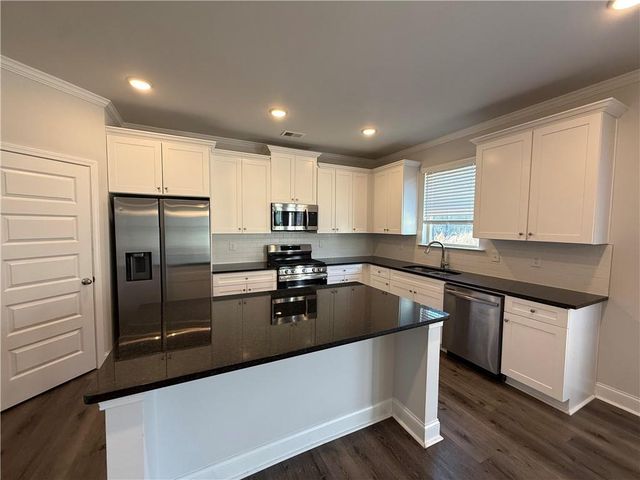 345 Hellen Valley Drive, Braselton, GA 30517