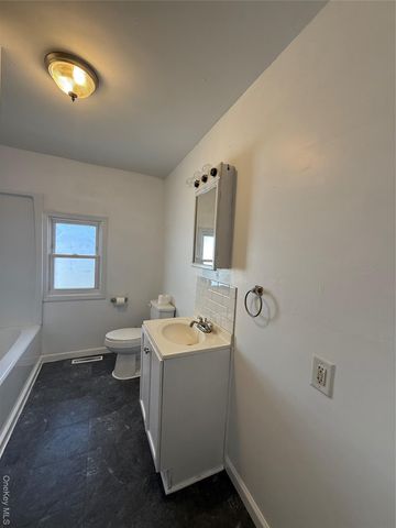 657 Eatontown Road, Port Jervis, NY 12771