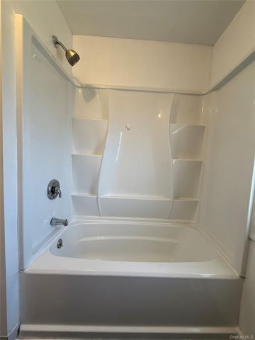 657 Eatontown Road, Port Jervis, NY 12771