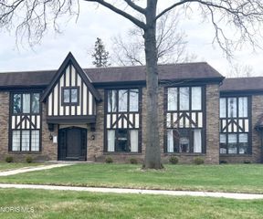 6549 Abbey Run, # 11, Sylvania, OH 43560