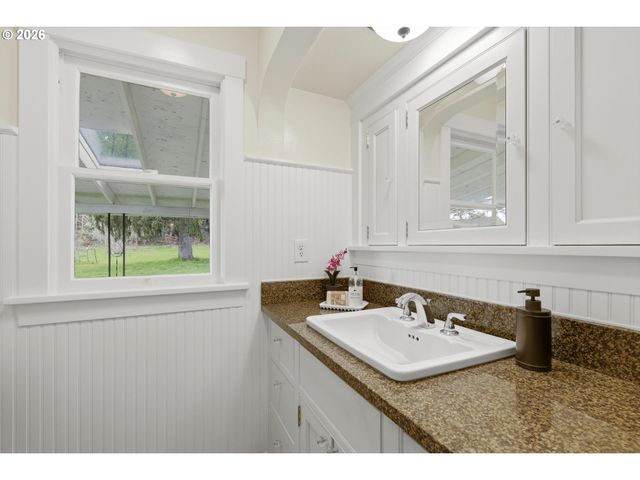 56341 HAZEN Rd, Warren, OR 97053