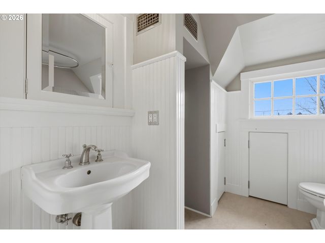 56341 HAZEN Rd, Warren, OR 97053