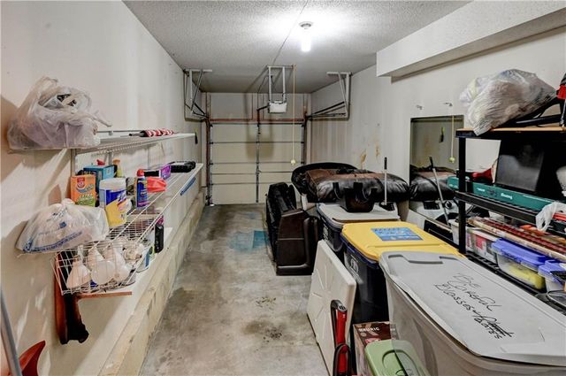 8112 N Lawn Avenue, Kansas City, MO 64119