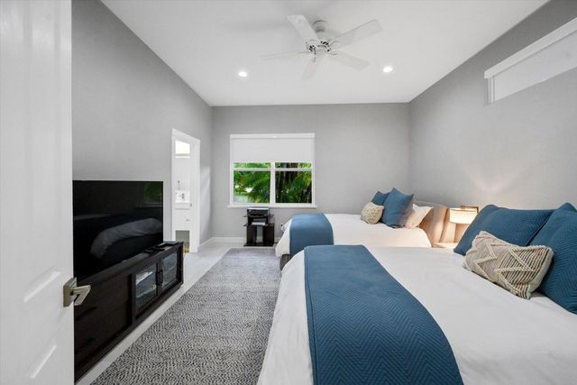 2135 Windsock Way, Wellington, FL 33414