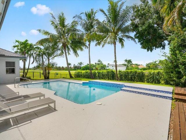 2135 Windsock Way, Wellington, FL 33414