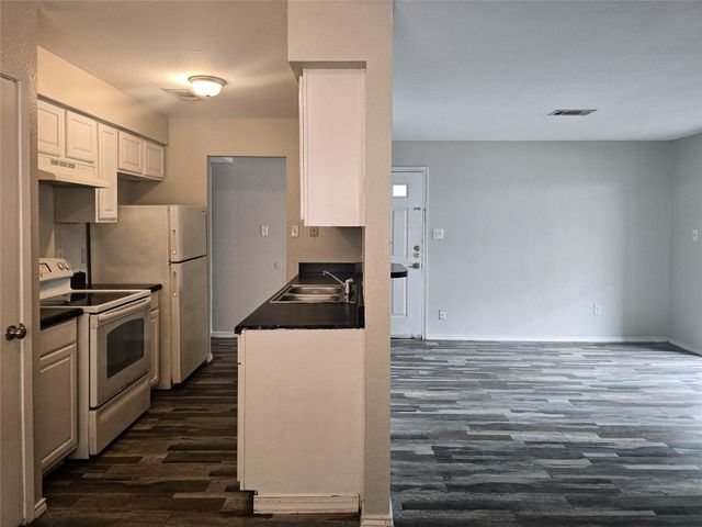 398 Duroux Road a, La Marque, TX 77568