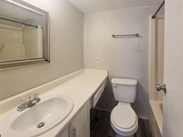 398 Duroux Road a, La Marque, TX 77568