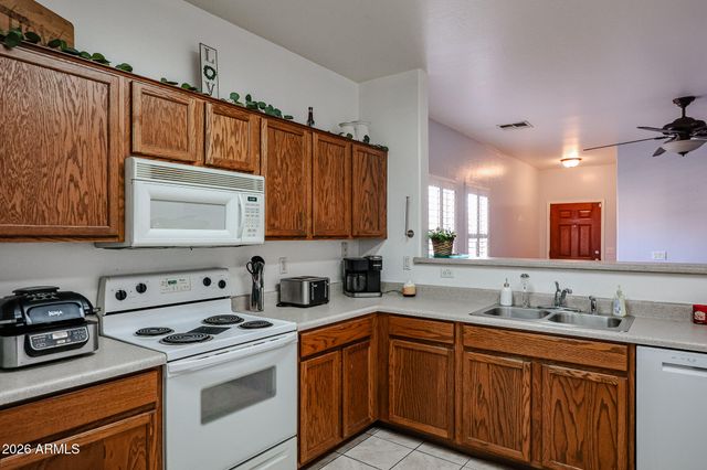 7008 W CESAR Street, Peoria, AZ 85345