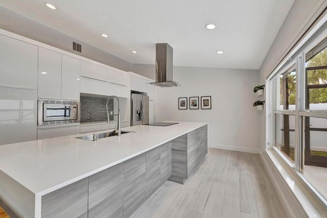 9567 Lake Serena Drive, Boca Raton, FL 33496