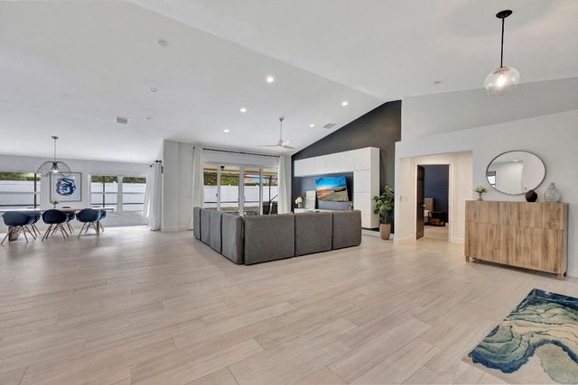 9567 Lake Serena Drive, Boca Raton, FL 33496