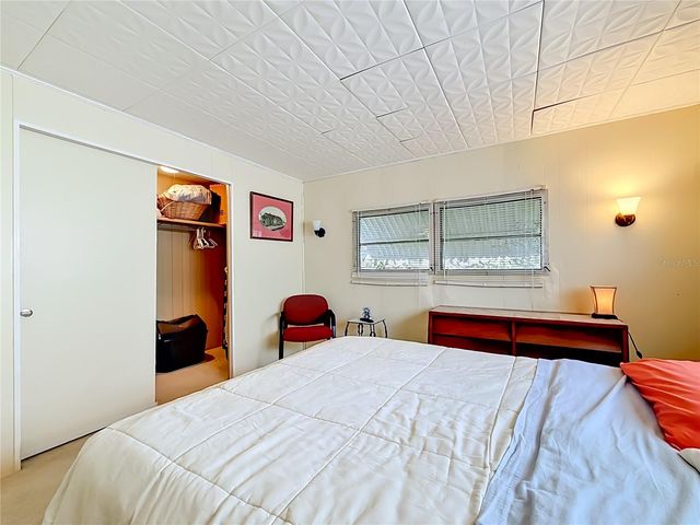 4676 66TH LANE N 20, St Petersburg, FL 33709