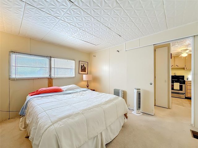 4676 66TH LANE N 20, St Petersburg, FL 33709