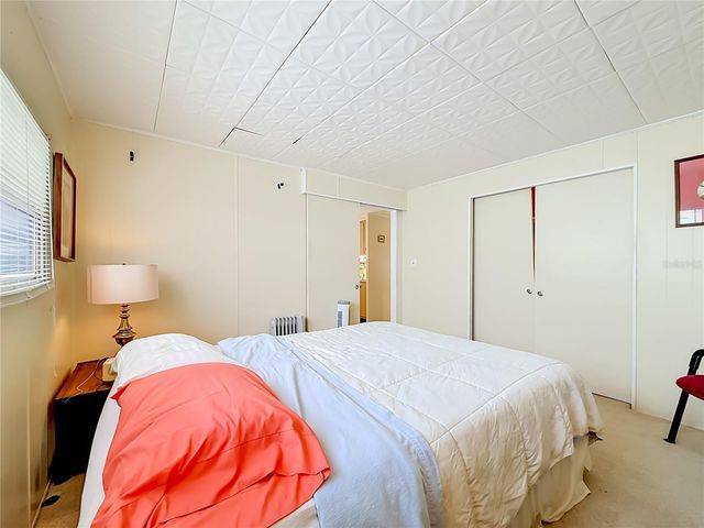 4676 66TH LANE N 20, St Petersburg, FL 33709