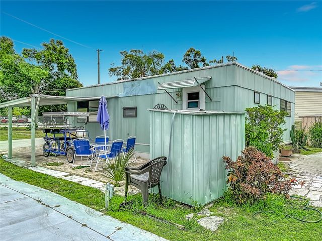 4676 66TH LANE N 20, St Petersburg, FL 33709