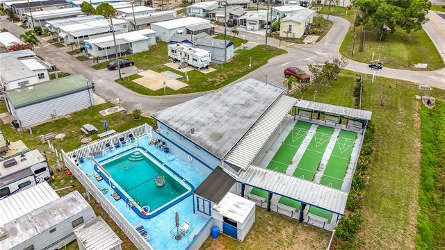 4676 66TH LANE N 20, St Petersburg, FL 33709