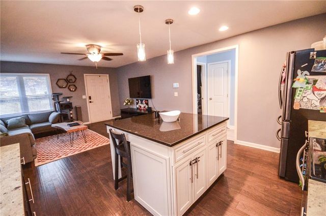 1510 S Vermont Avenue, Independence, MO 64052